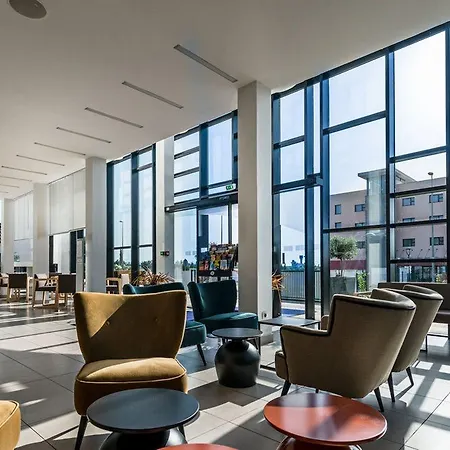 Express Marseille Airport 3*